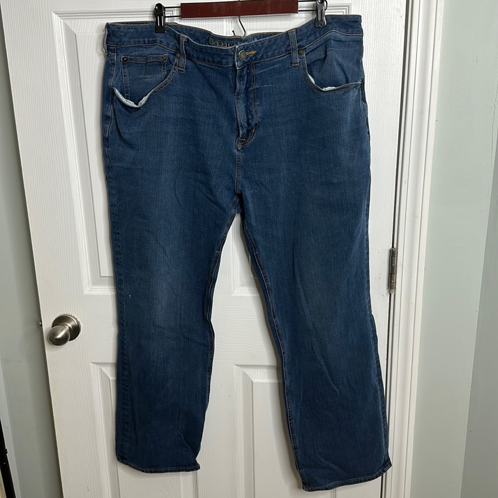 Men’s AE American Eagle 360° Extreme Flex jeans 44 x 32 GUC Relaxed Straight Fit